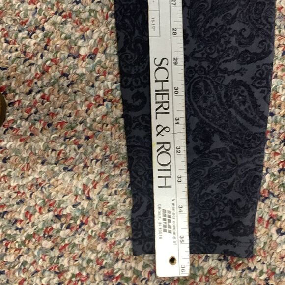 Athleta Chatarunga Gray Black Paisley Print Mid-Rise Full Length Leggings Size S - Picture 13 of 14